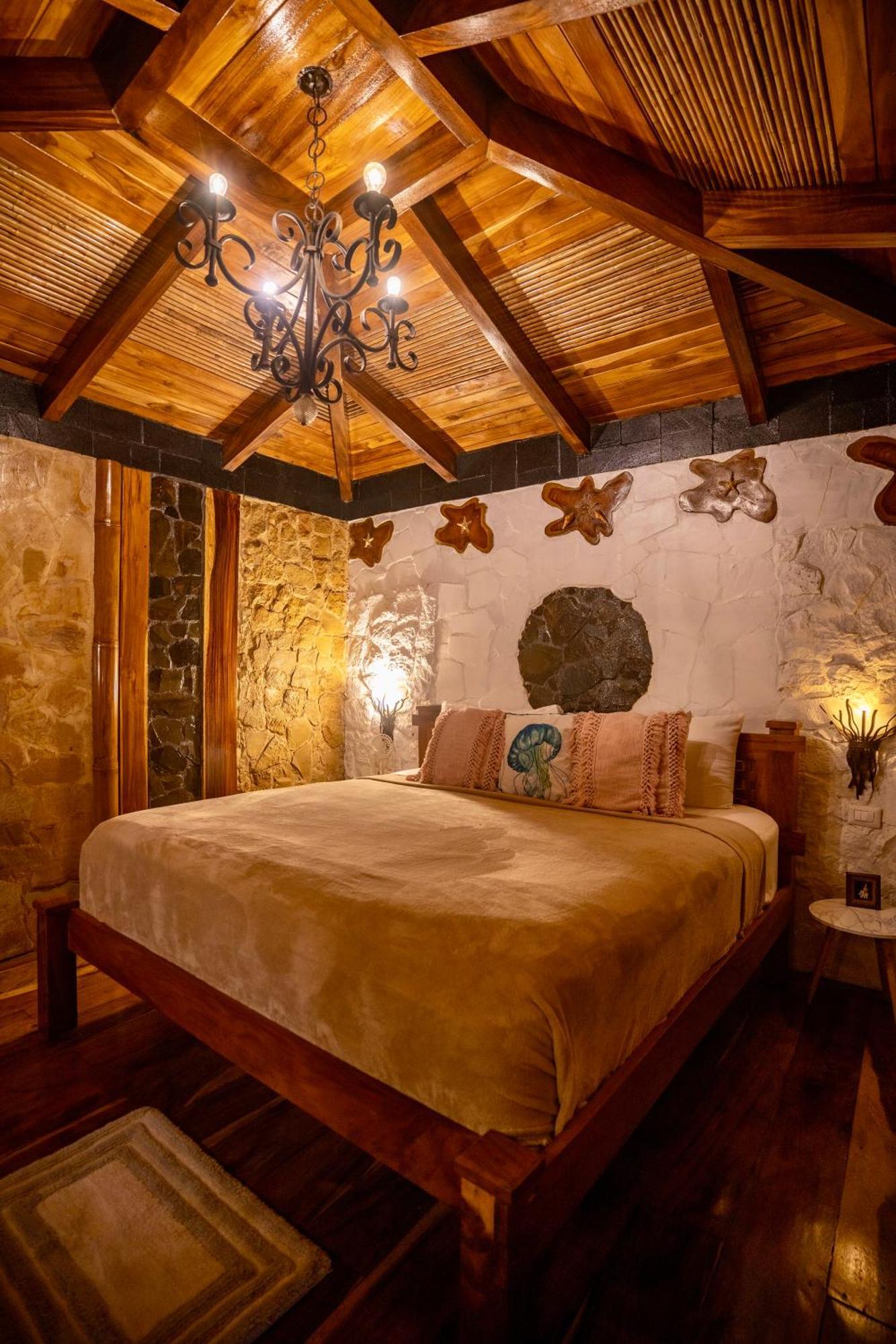 Ocho Artisan Hotel 5*
