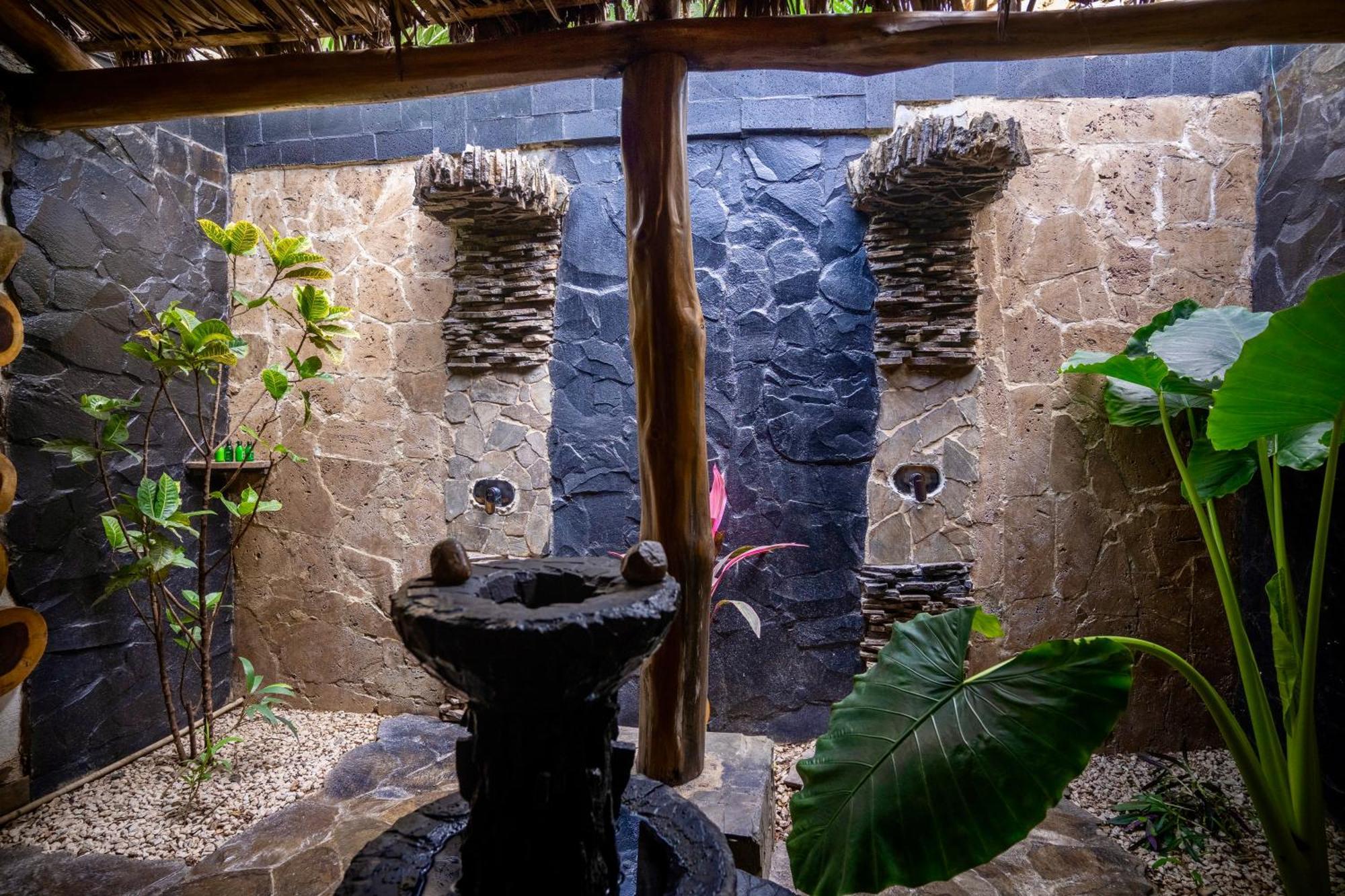 Ocho Artisan Hotel Tamarindo