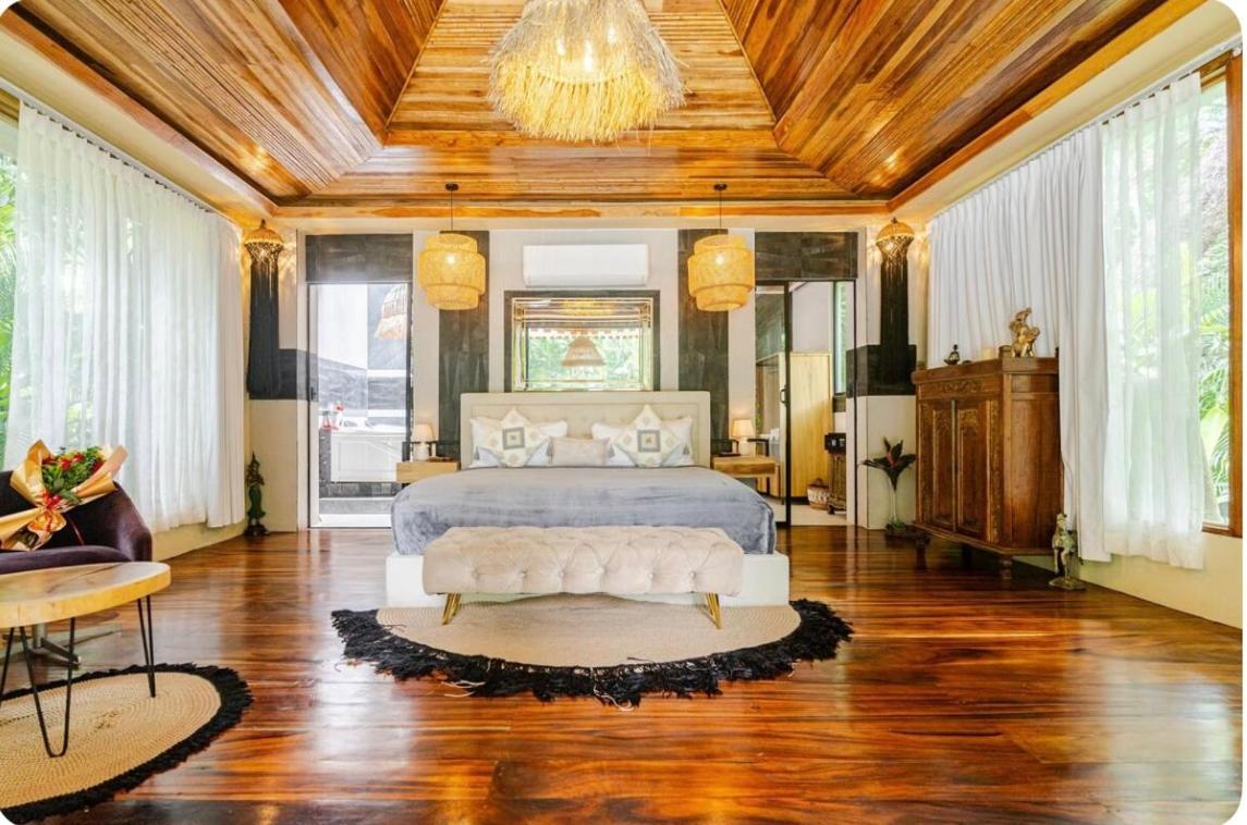 Hotel Ocho Artisan